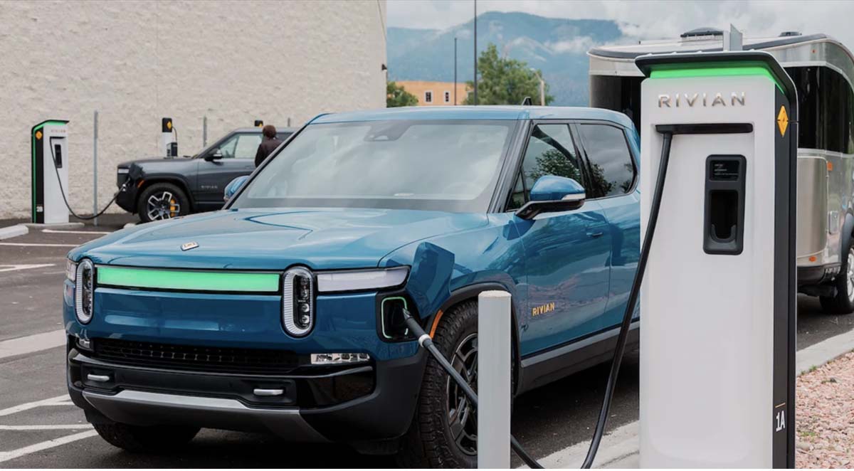 Rivian Supercargadores
