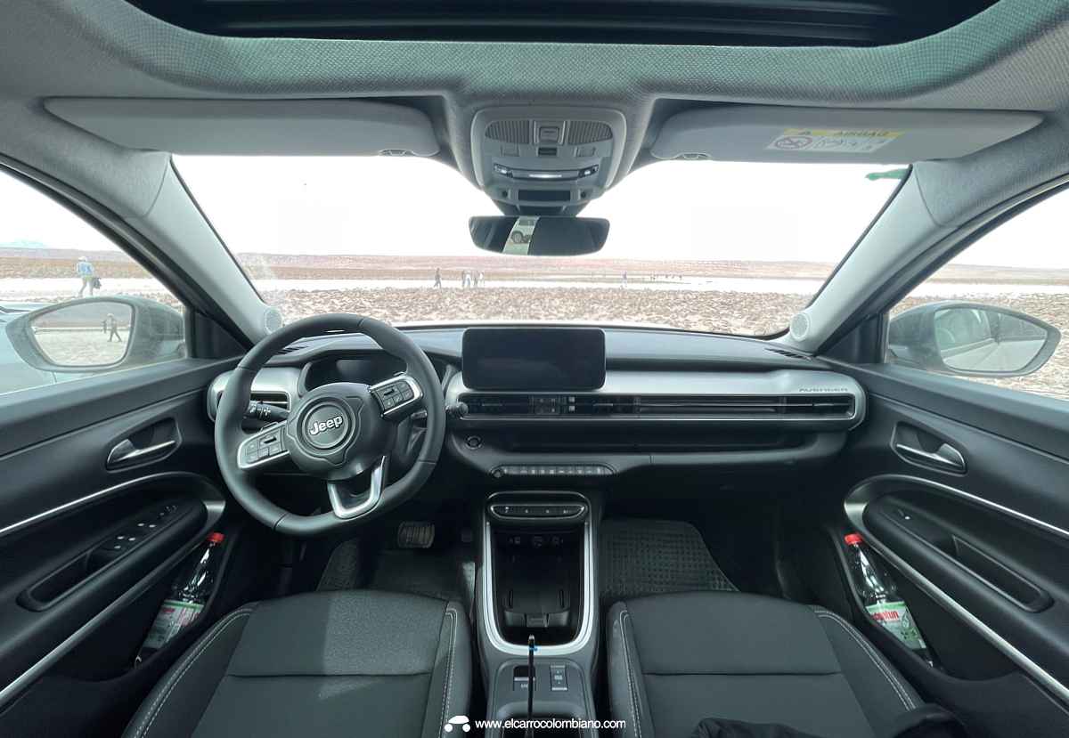 Jeep Avenger e-Hybrid prueba de manejo primer contacto