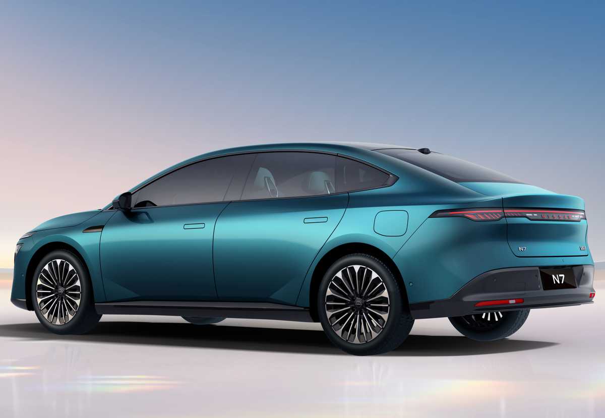 Nissan N7 sedán eléctrico - Nissan Primera 2026