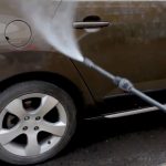 Multa por lavar el carro en Bogotá