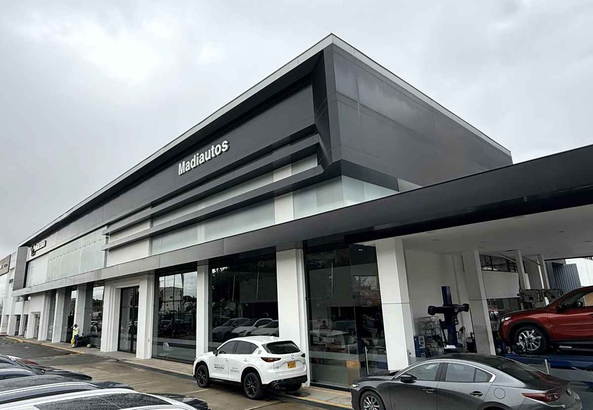 Madiautos concesionario Mazda