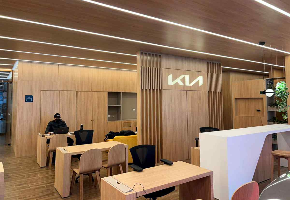 Kia Autoniza concesionario La Felicidad Bogotá