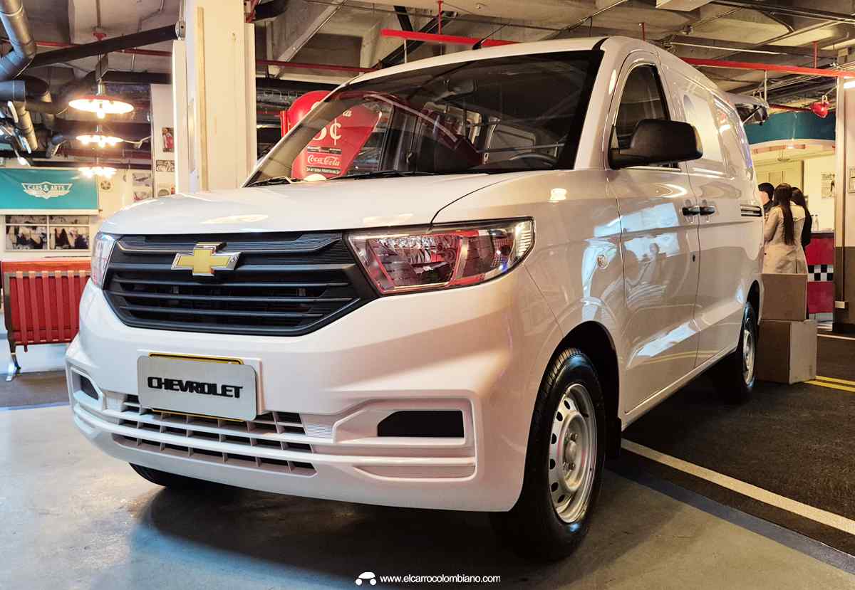 Chevrolet N400 Cargo OnStar Negocios Colombia