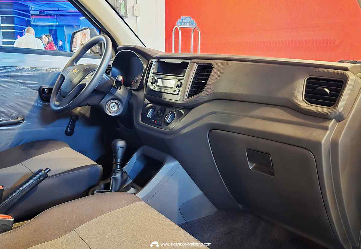 Chevrolet N400 Cargo OnStar Negocios Colombia
