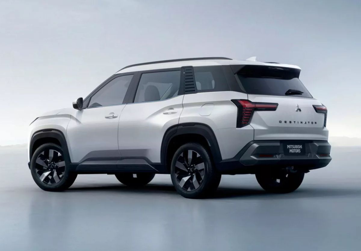 Mitsubishi Destinator 2026