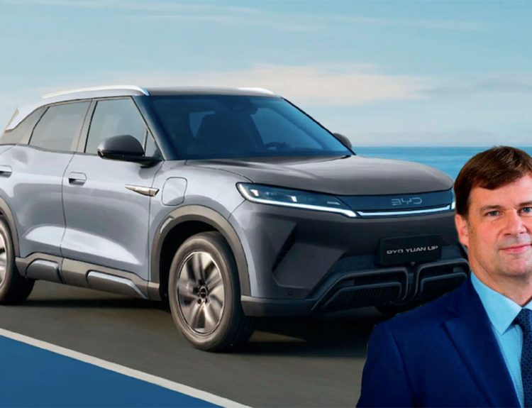 Jim Farley CEO de Ford sobre carros chinos eléctricos