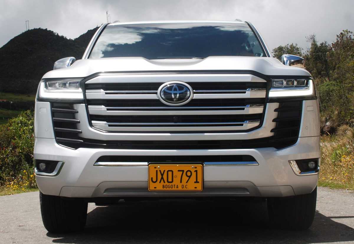 Toyota Land Cruiser 300 Colombia