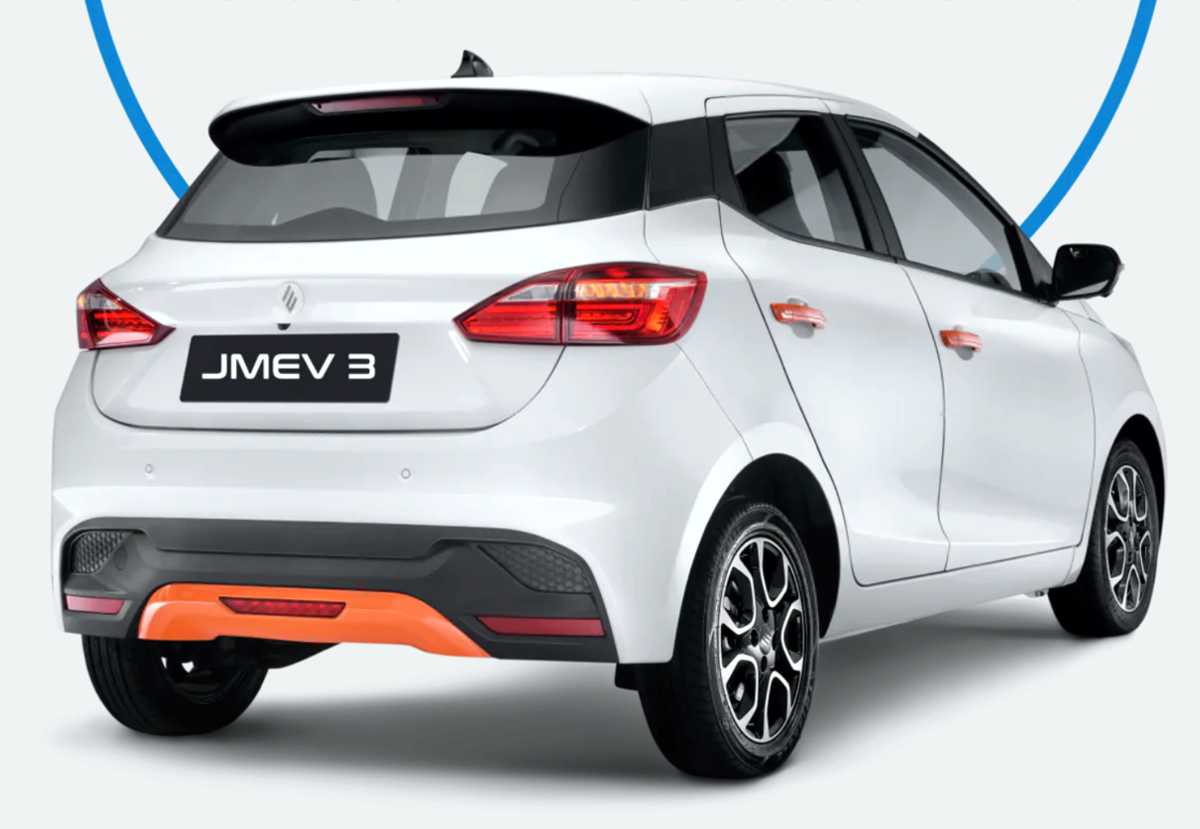 JMEV 3 carro eléctrico barato en Colombia