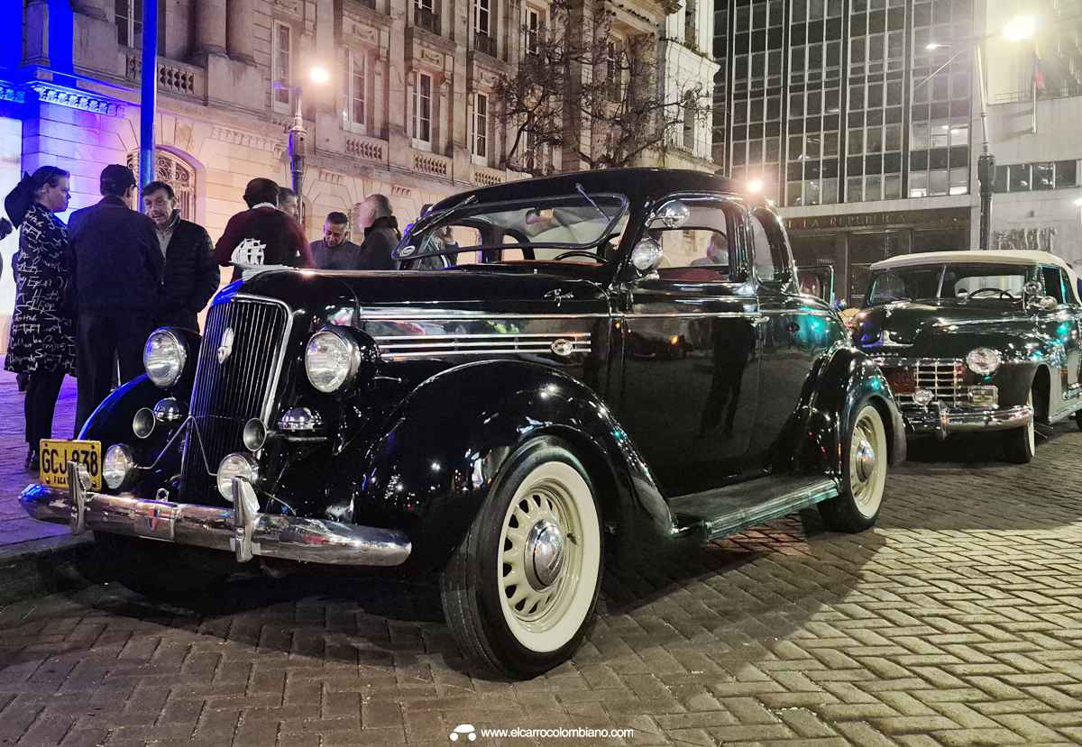 Desfile de Autos Clásicos y Antiguos de Bogotá 2025