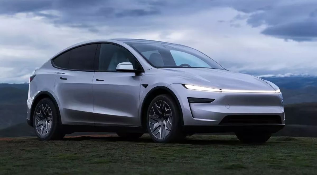 Tesla Model Y L 2026