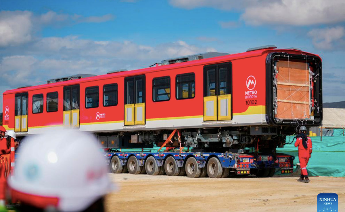 Metro de Bogotá primer tren