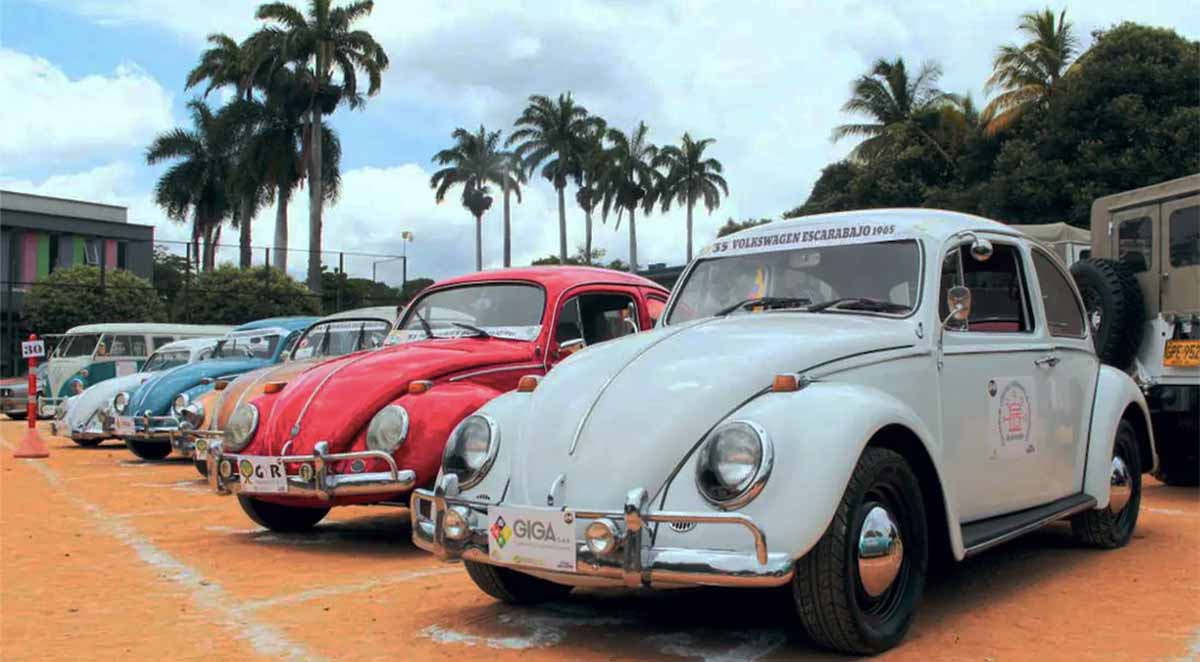 desfile de carros antiguos bucaramanga 2019, desfile de carros antiguos bucaramanga, desfile de autos antiguos bucaramanga, feria de bucaramanga, feria de bucaramanga 2019, autos antiguos, carros antiguos en colombia, historia de renault en colombia, carros antiguos, desfile de autos antiguos en colombia, feria bonita bucaramanga 2019, desfile de autos antiguos feria bonita bucaramanga, desfile de autos antiguos fotos, desfile de autos clasicos y antiguos bucaramanga, desfile de autos clasicos, desfile de autos clasicos 2019, desfile de autos clasicos bucaramanga, desfile de autos clasicos feria bonita bucaramanga, volkswagen escarabajo colombia, jeep willys colombia, lincoln continental colombia, volkswagen microbus colombia, ford f-100 ranger xlt colombia, renault 4 colombia, chevrolet corvette stingray colombia, dodge demon colombia