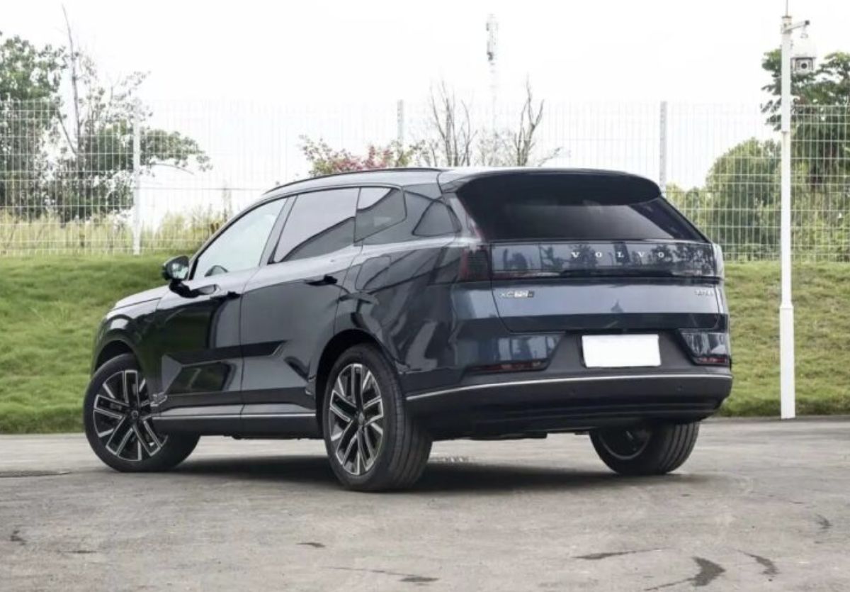 Volvo XC70 2026