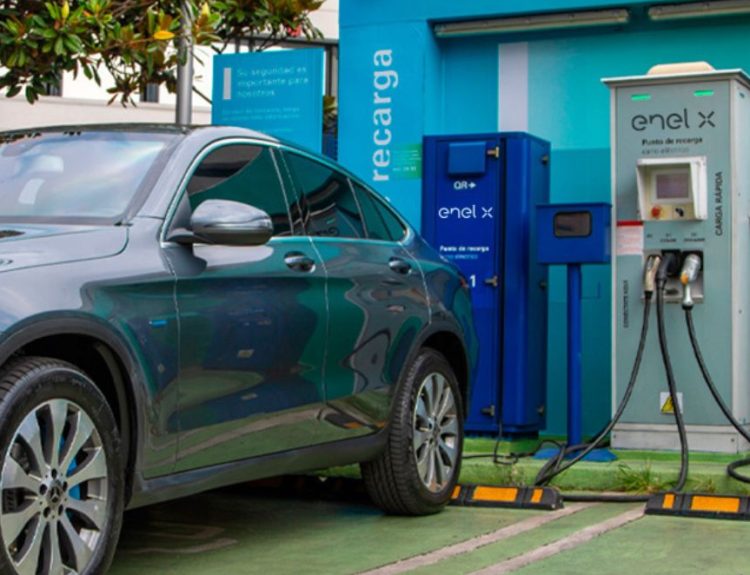 Colombia estaciones de carga vehículos eléctricos