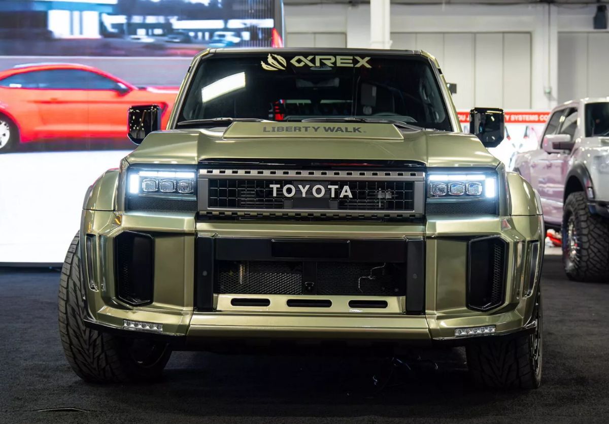 Toyota Land Cruiser Prado SEMA Show 2025