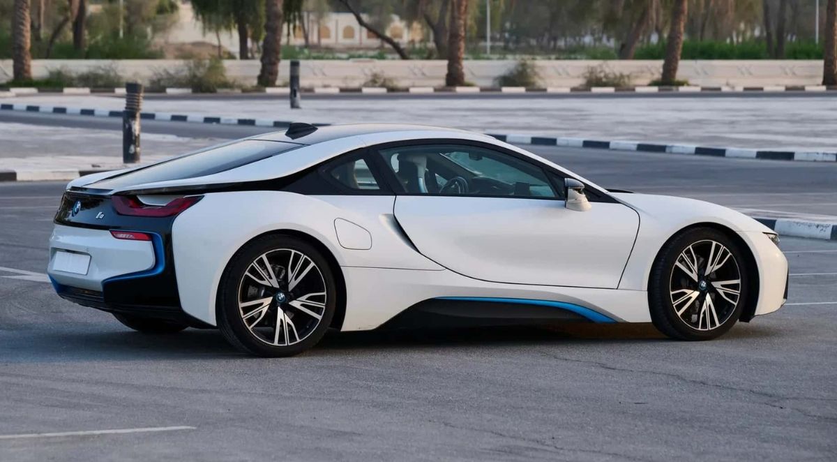 BMW i8 Maradona subasta 2025