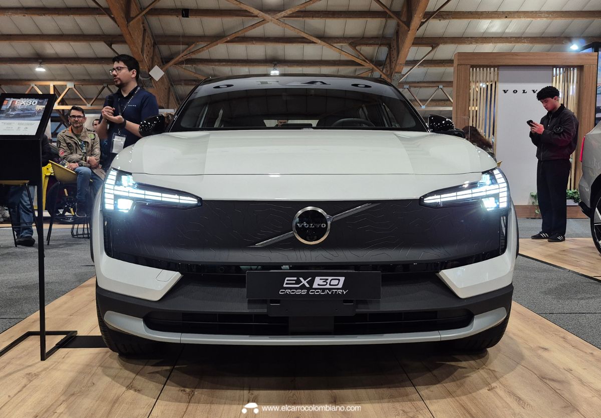 Volvo EX30 Crosscountry Colombia 2026