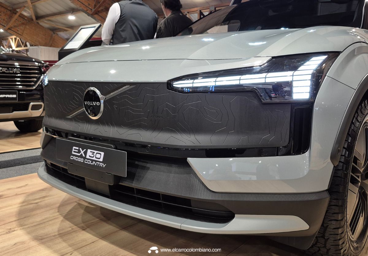 Volvo EX30 Crosscountry Colombia 2026