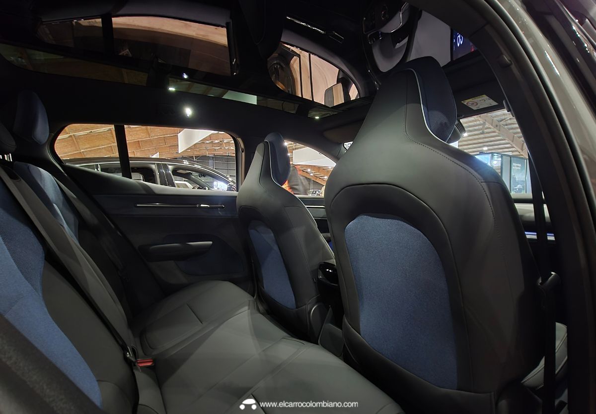 Volvo EX30 Crosscountry Colombia 2026