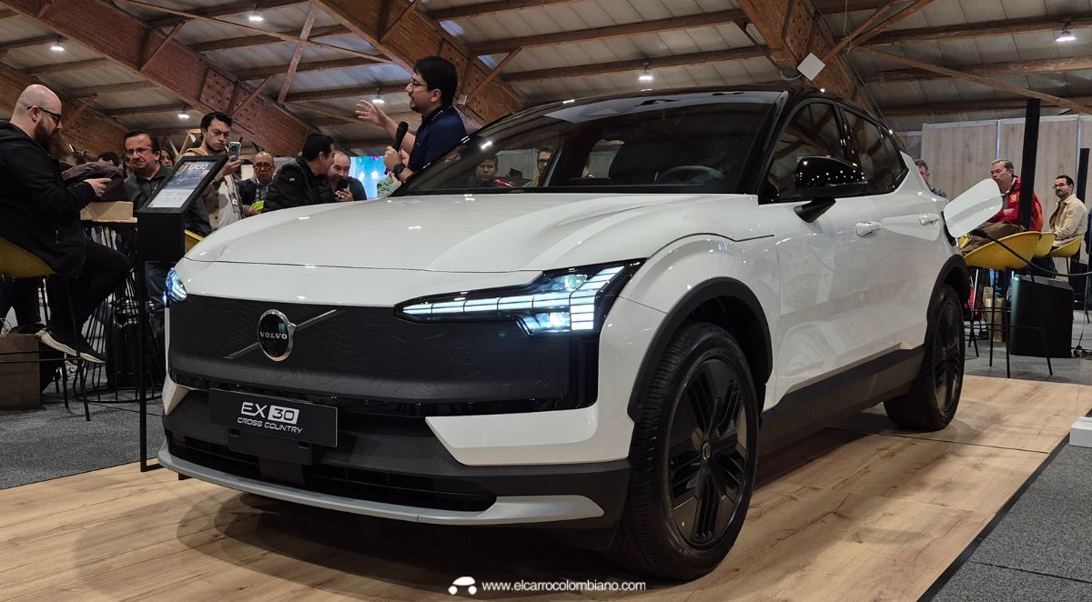 Volvo EX30 Crosscountry Colombia 2026