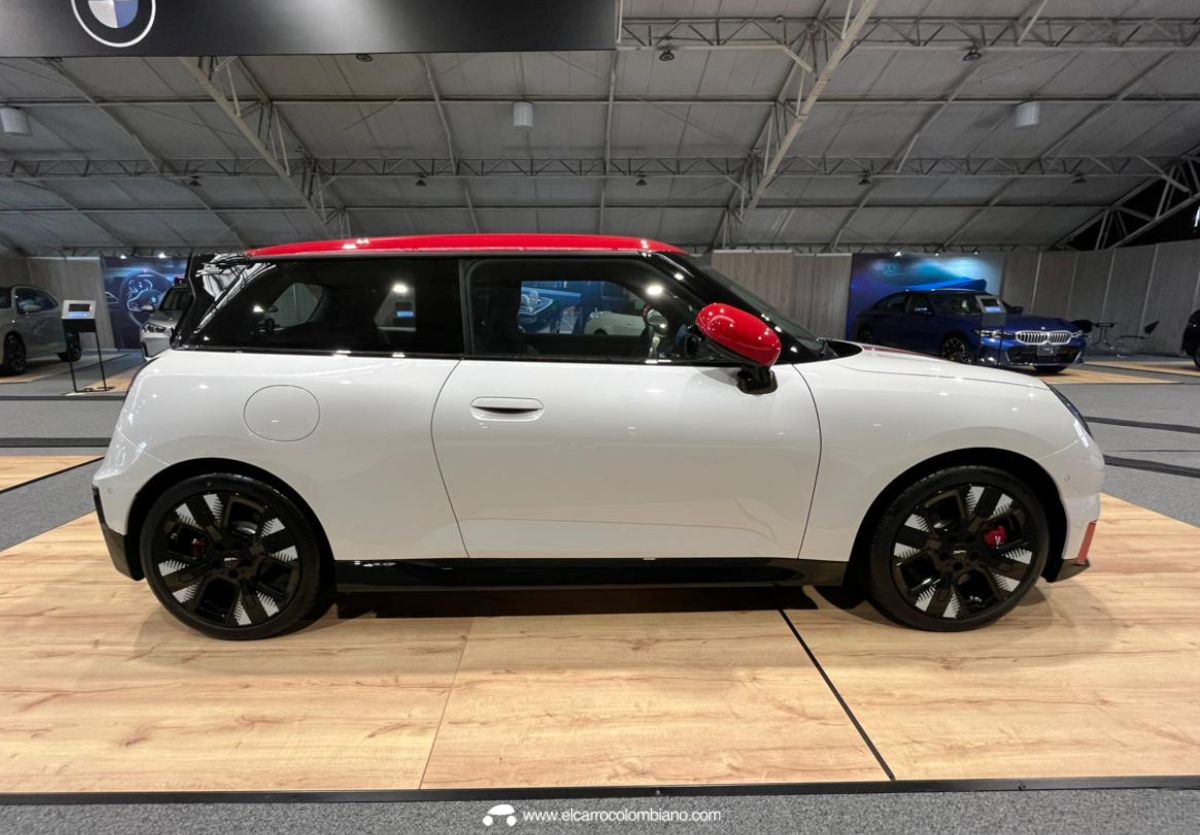 MINI John Cooper Works eléctrico Colombia