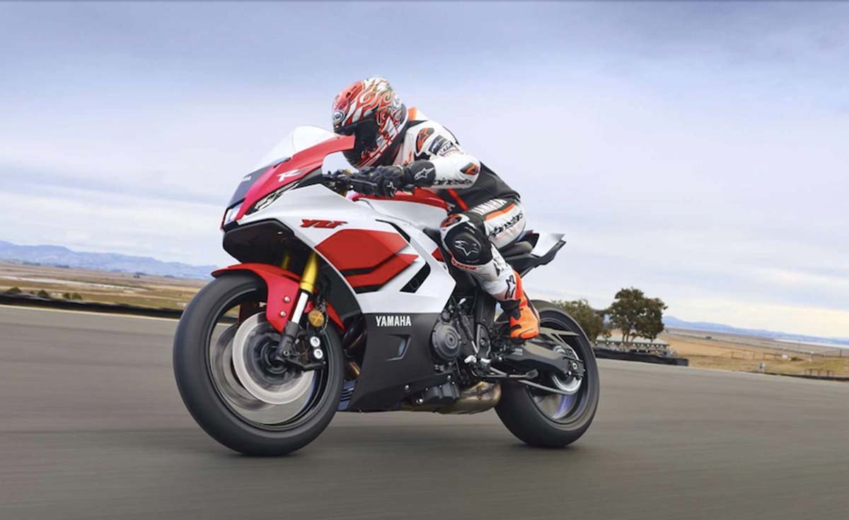 Yamaha 70 aniversario serie R