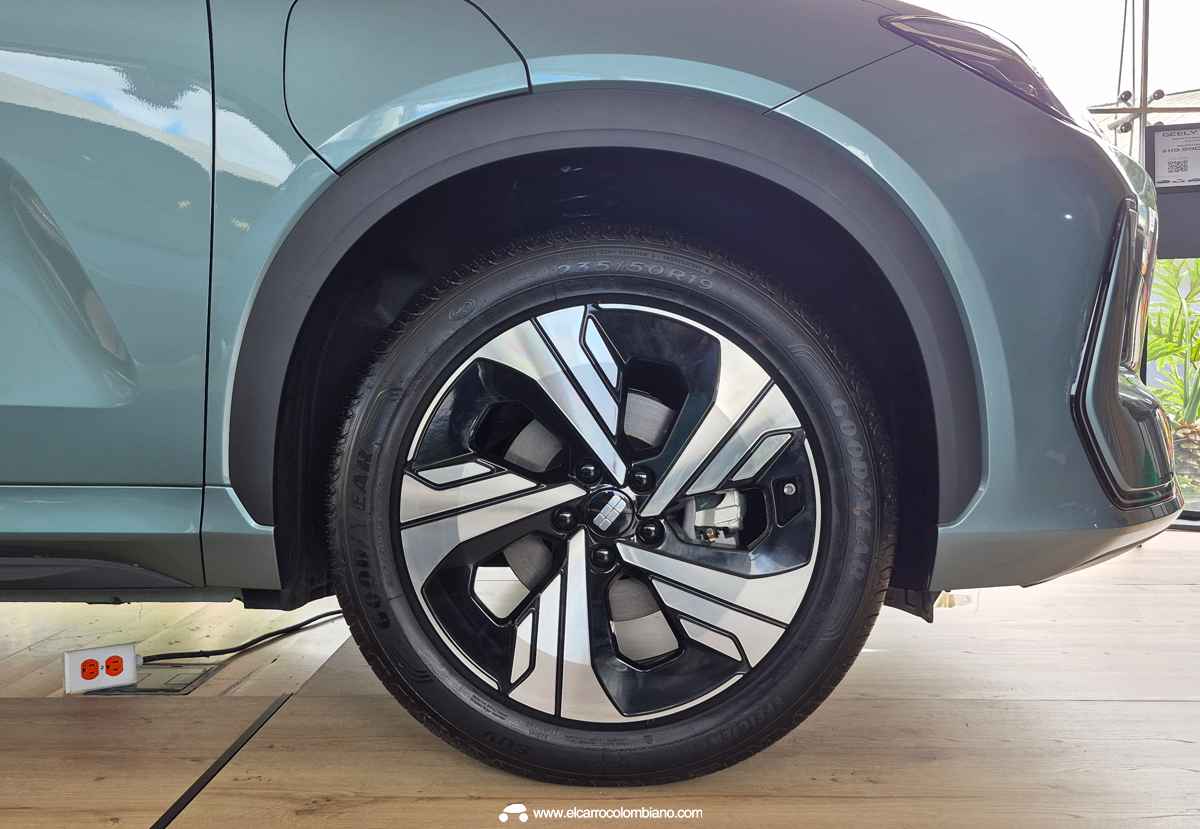 Geely EX5 Colombia SUV eléctrico barato