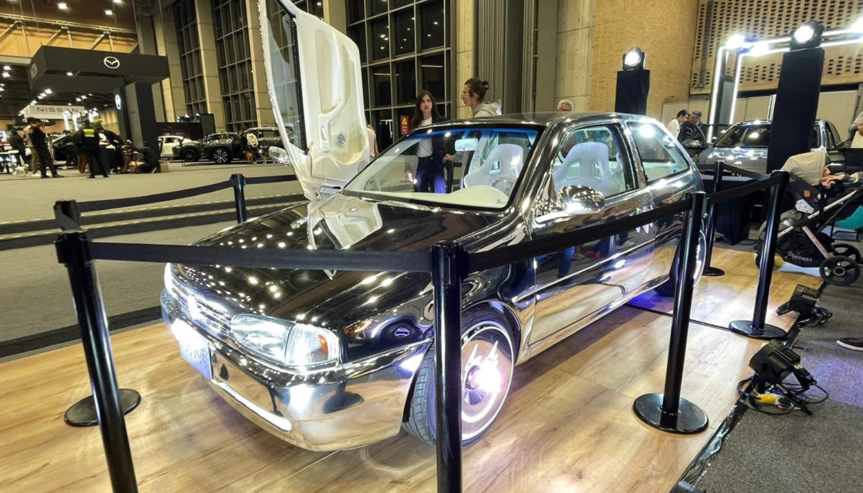 Salón del Automóvil 2025 Volkswagen Gol G2 J Balvin primer carro Rayo J Balvin Volkswagen Gol Colombia Gol segunda generación