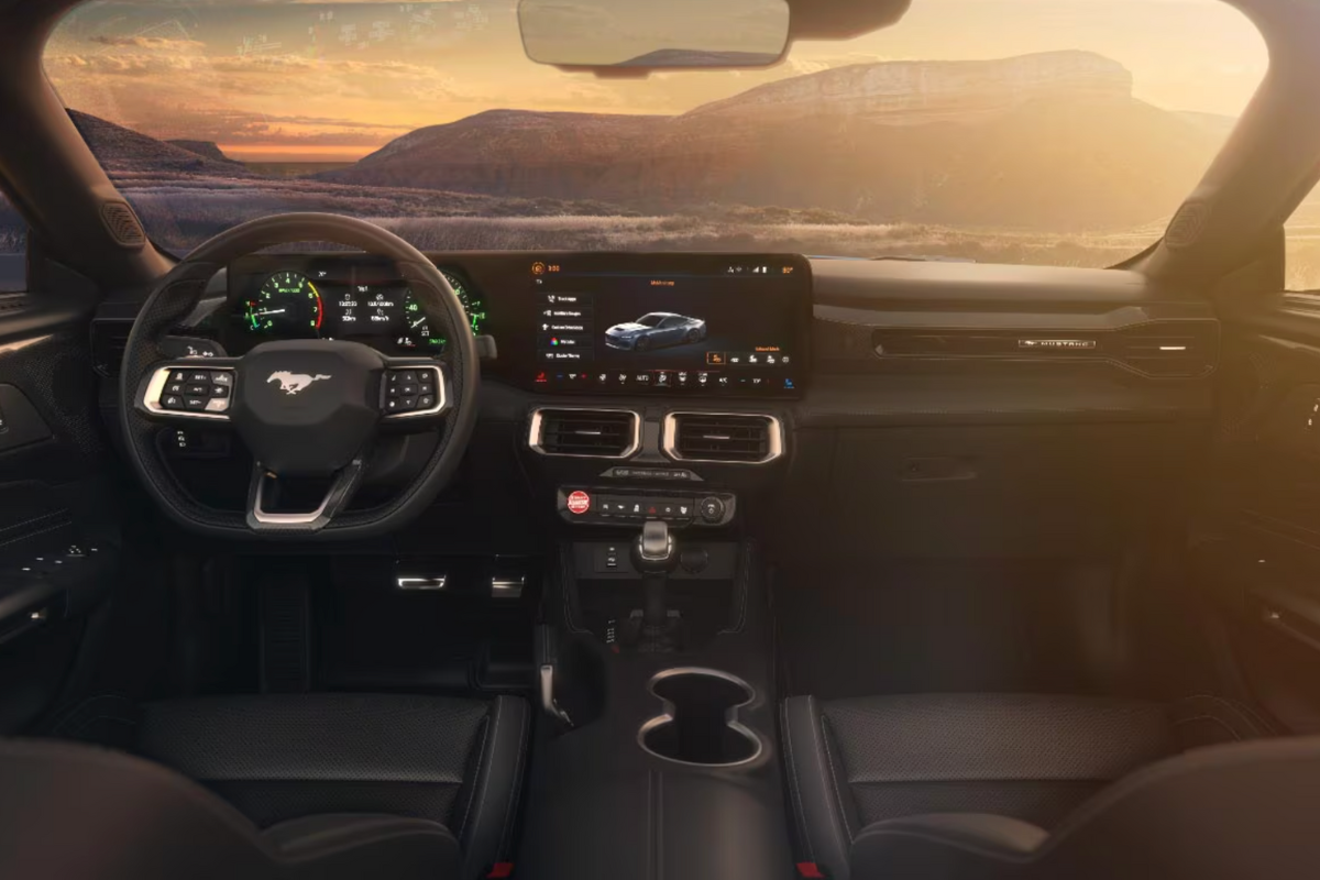 ford mustang 2025, ventas ford noviembre, ventas mustang vs eléctricos, ford mach-e caída ventas, f-150 lightning ventas, mercado eléctrico eeuu, ventas híbridos ford, tendencia autos eléctricos 2025, industria automotriz eeuu, ventas ford mustang gasolina