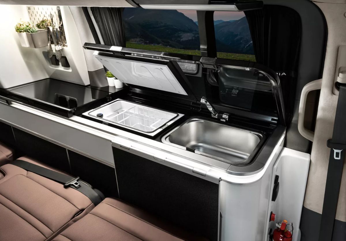 Hyundai Staria Camper Concept 2026