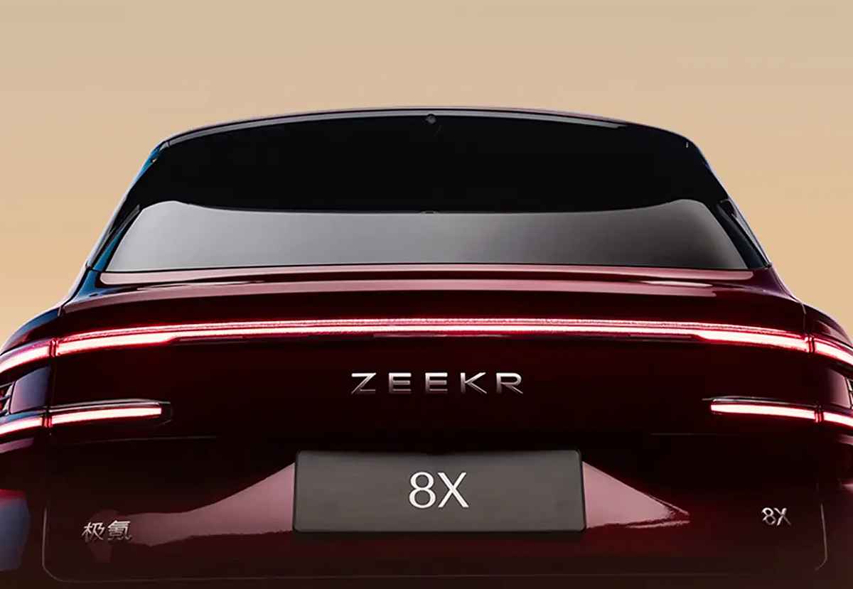 Zeekr 8X atrás