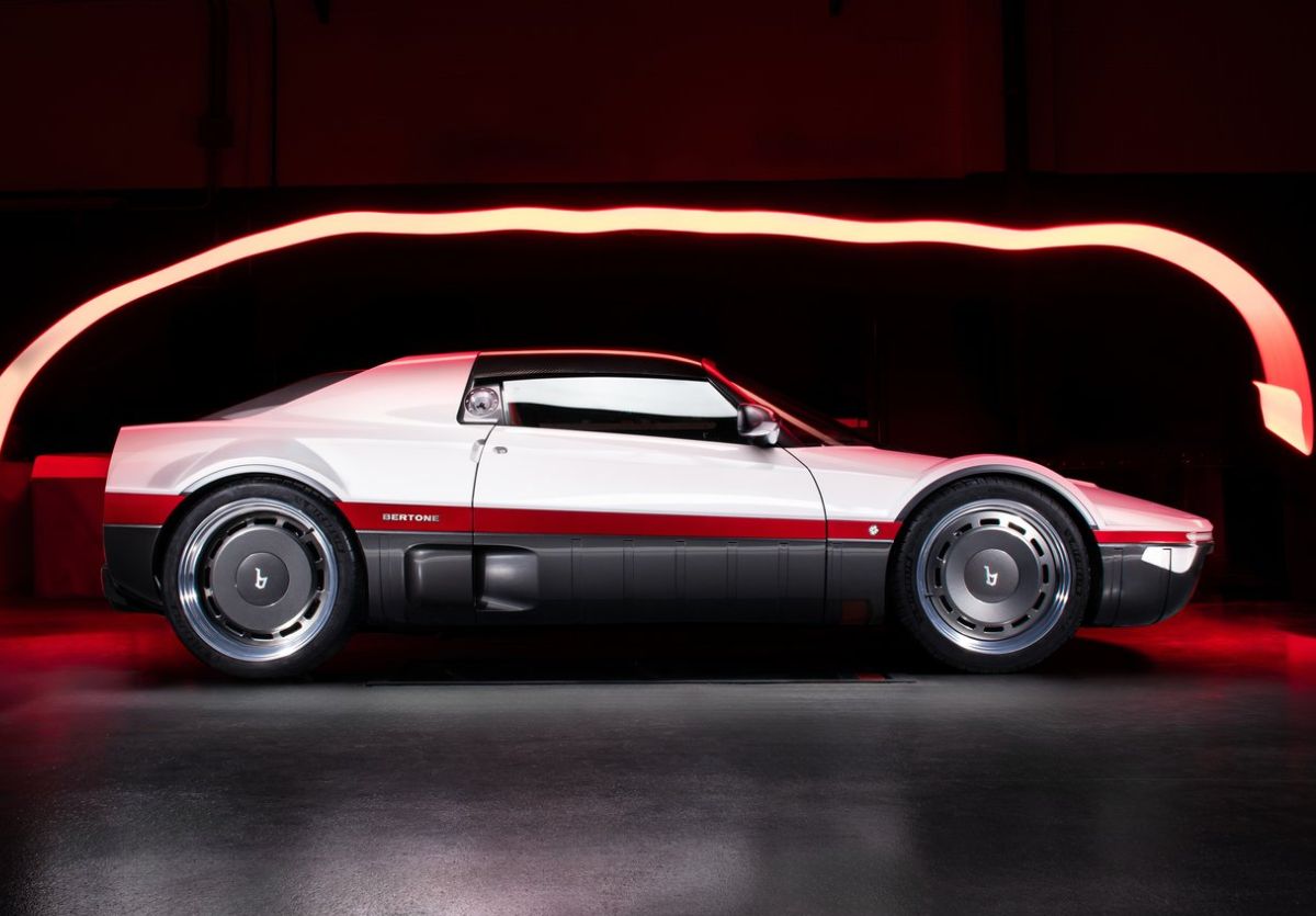 Bertone Runabout 2026
