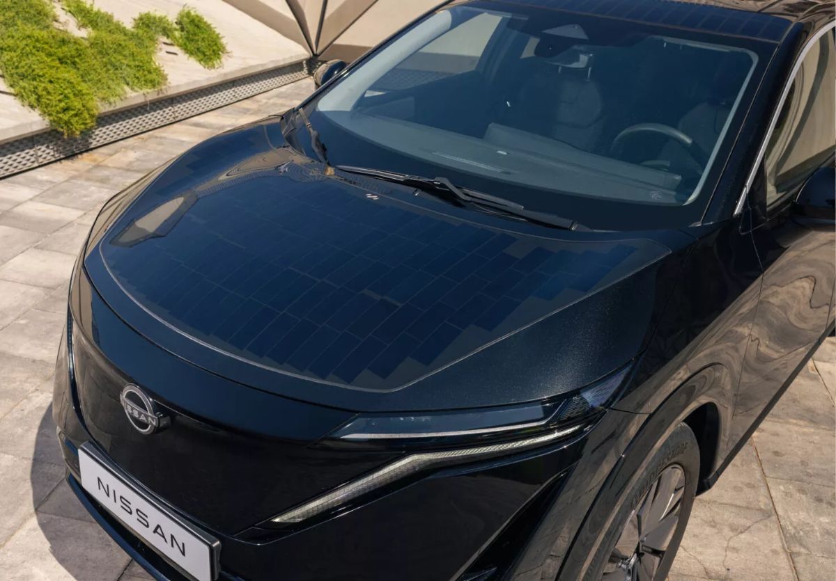 Nissan Ariya paneles solares 2026