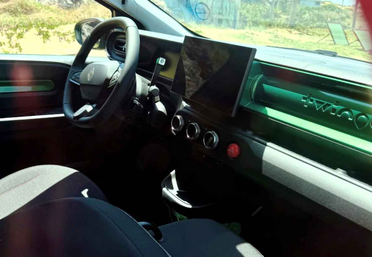 Renault Twingo E-Tech eléctrico, fotos espía en Sudamérica, Punta del Este, Uruguay