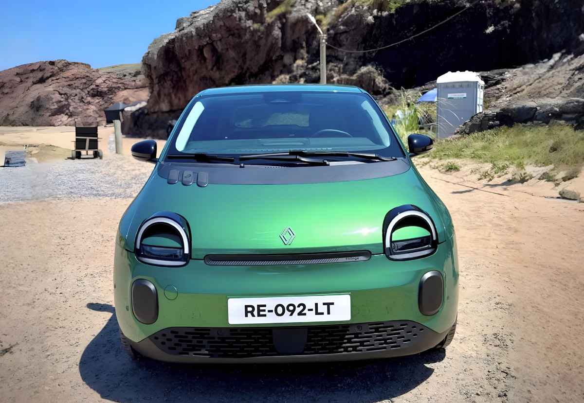 Renault Twingo E-Tech eléctrico, fotos espía en Sudamérica, Punta del Este, Uruguay