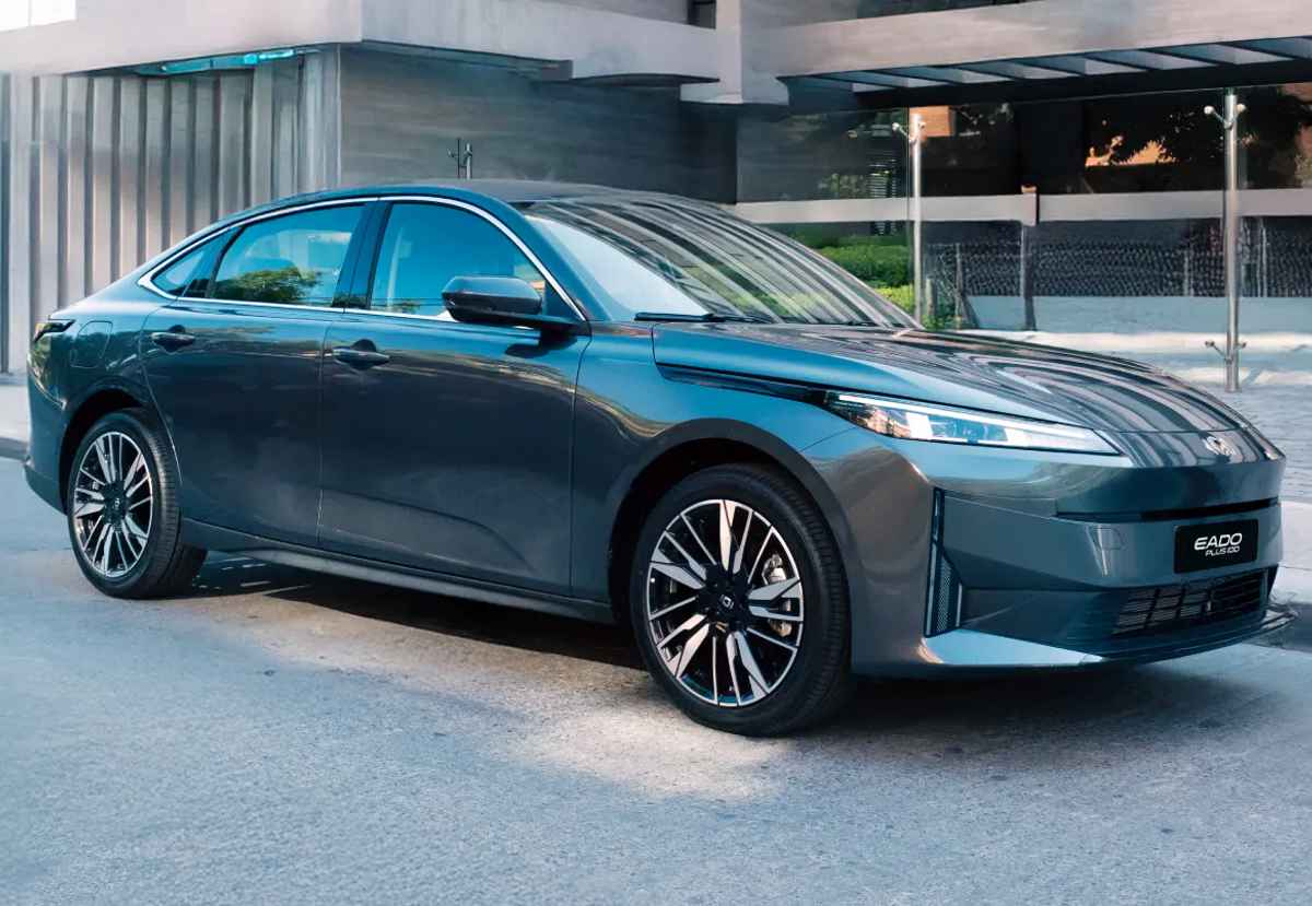 Changan Eado Plus iDD híbrido enchufable