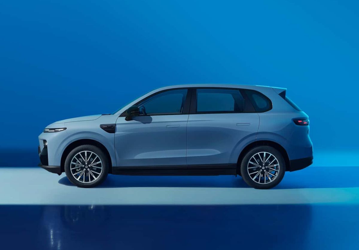 Leapmotor B10 híbrido rango extendido 2026