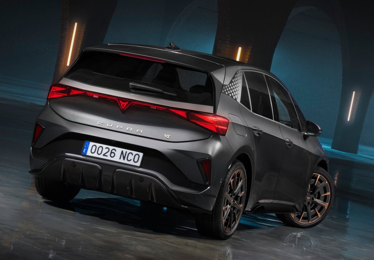 CUPRA Born 2026