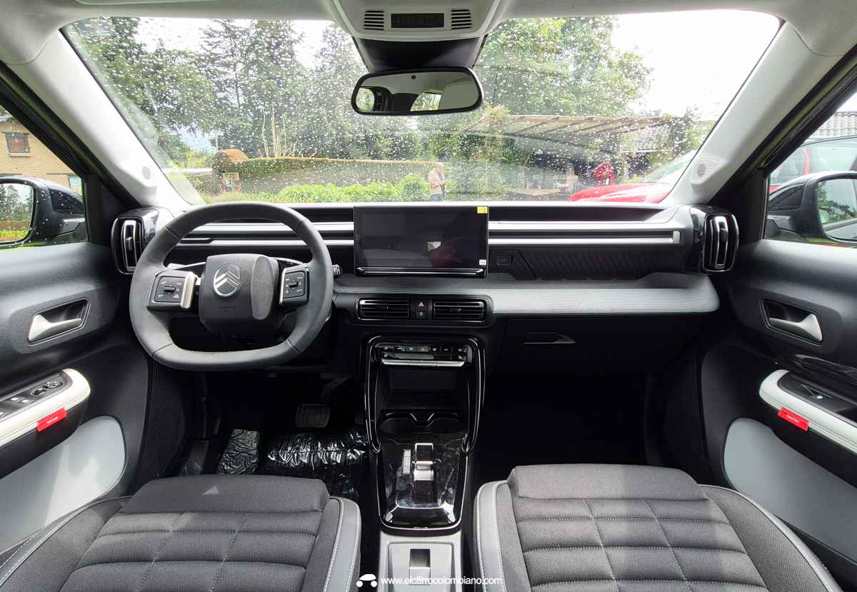 Citroën C3 Aircross MAX Híbrida, tablero interior