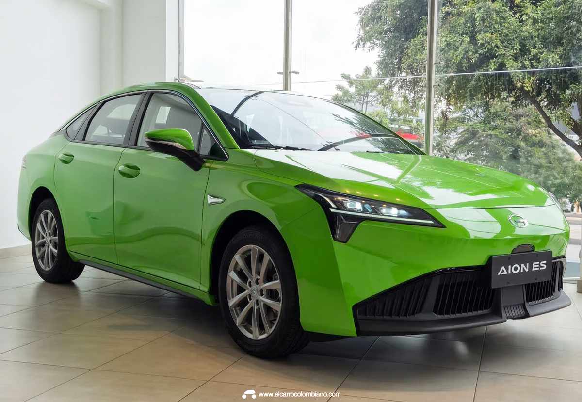 GAC Aion ES Taxi eléctrico Colombia, vista frontal