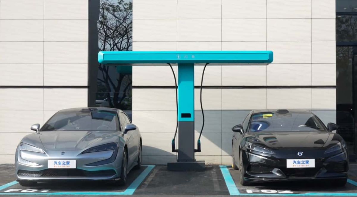 BYD cargadores ultrarrápidos 2026