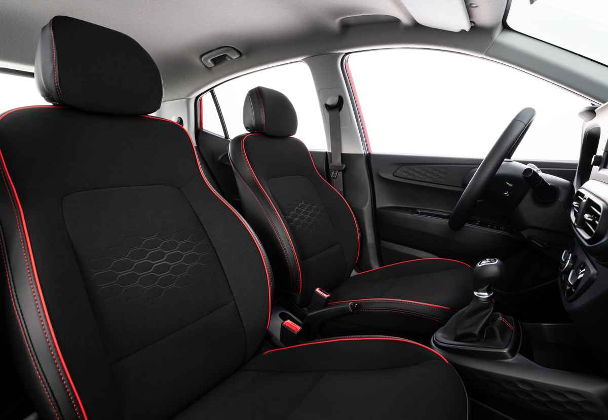 Hyundai Grand i10 2026, vista interior asientos