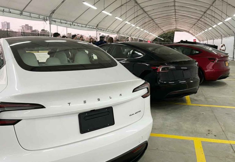 ¿Qué pasa con Tesla en Colombia? La verdadera razón tras las demoras y ...