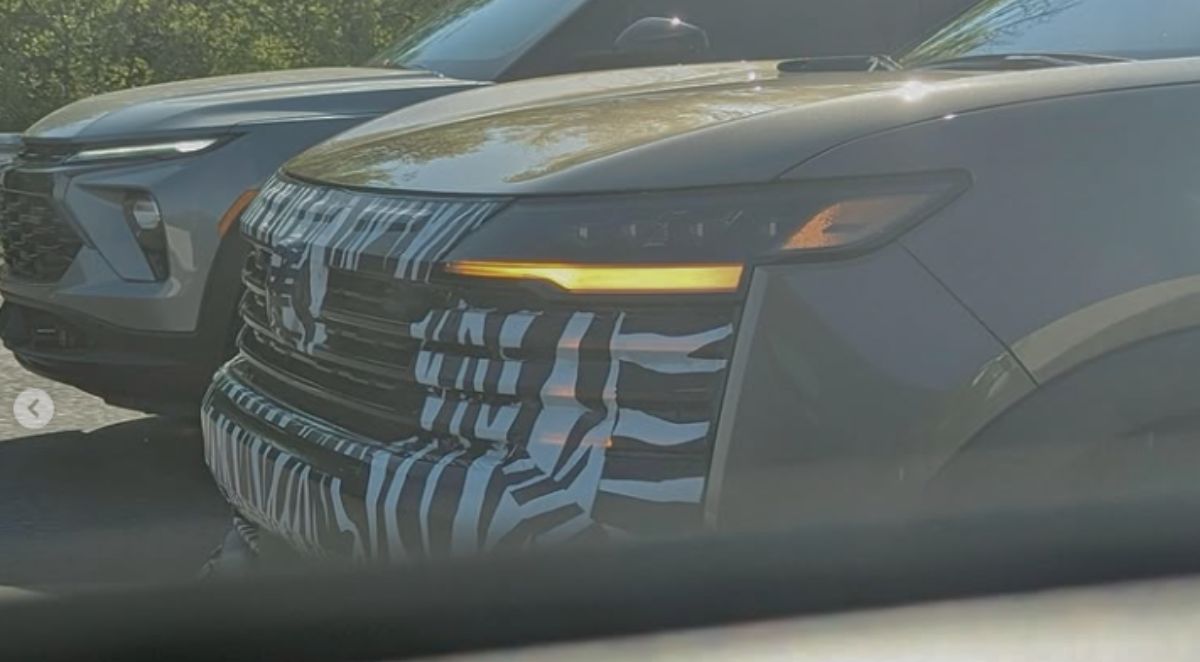 Nissan Kicks Rock Creek fotos espía 2026