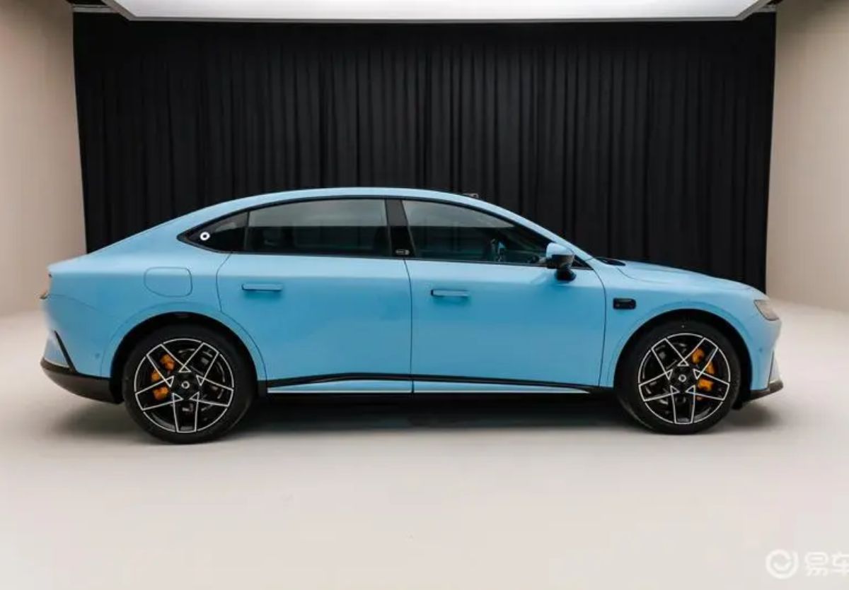 Smart #6 sedán híbrido