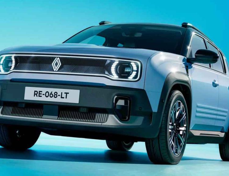 Vista frontal de la nueva SUV eléctrica Renault 4 E-Tech en color azul claro, destacando su parrilla frontal iluminada con bordes redondeados y diseño retro-moderno. Este modelo marca el regreso del icónico vehículo al mercado automotor colombiano.