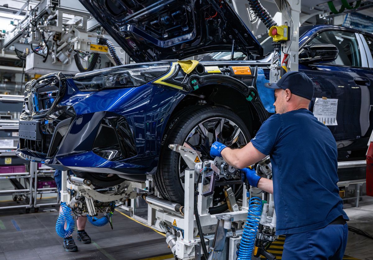 BMW producción vehículos eléctricos 2026