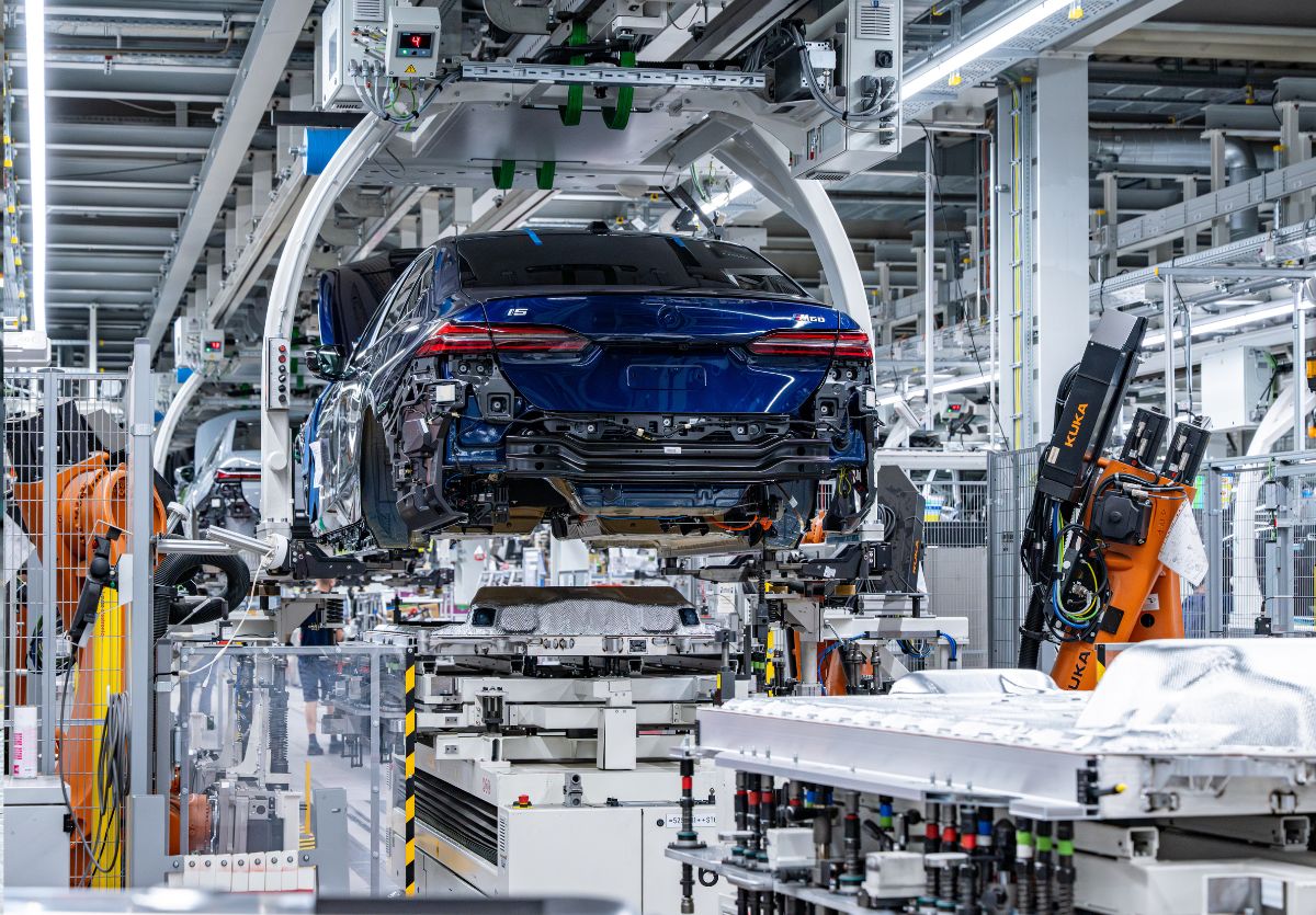 BMW producción vehículos eléctricos 2026