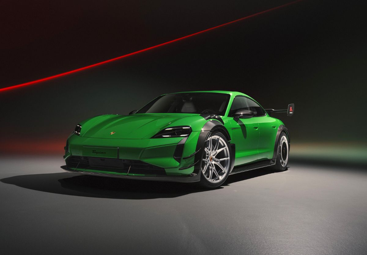 Porsche Taycan Turbo GT récord Nürburgring 2026