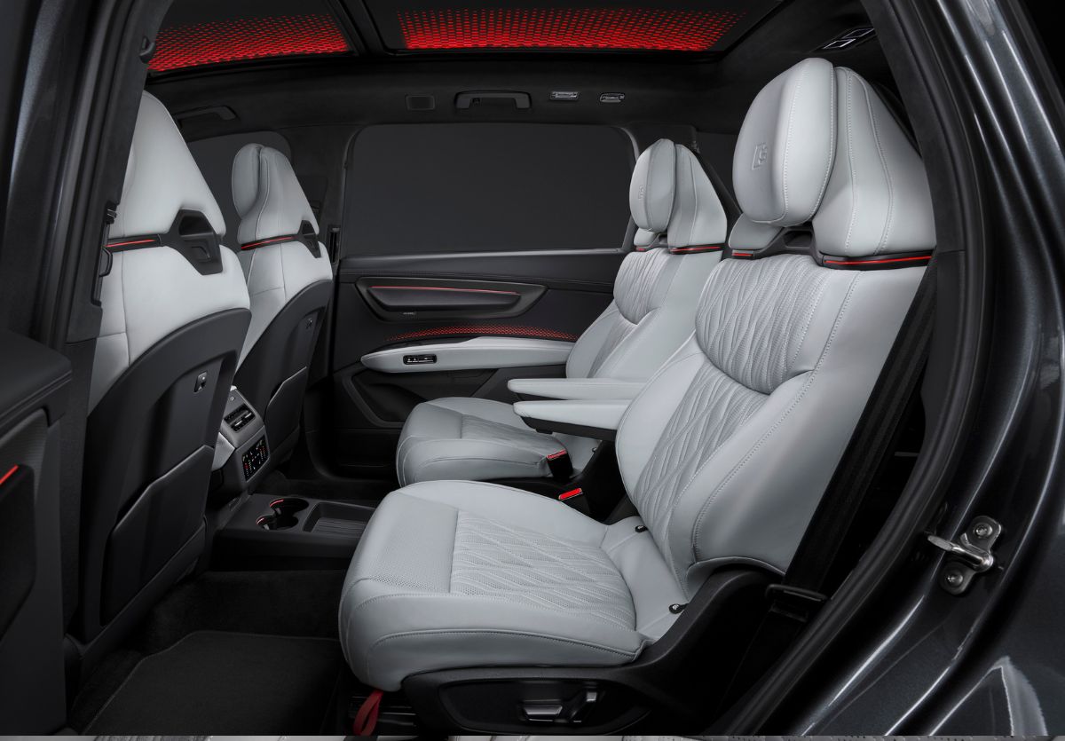 Audi Q9 2027 interior